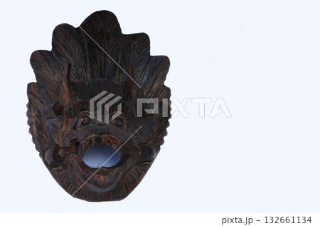 インドネシア・バリ島の民芸品、除けの聖獣バロンの仮面 インドネシア・バリ島の民芸品、除けの聖獣バロンの仮面 132661134