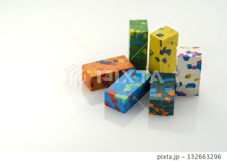 カラークレヨンブロック 132663296
