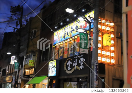 千住本町商店街　東京都足立区千住 132663863
