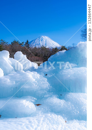 【富士山素材】西湖こおりまつりの樹氷と風景【山梨県】 【富士山素材】西湖こおりまつりの樹氷と風景【山梨県】 132664447