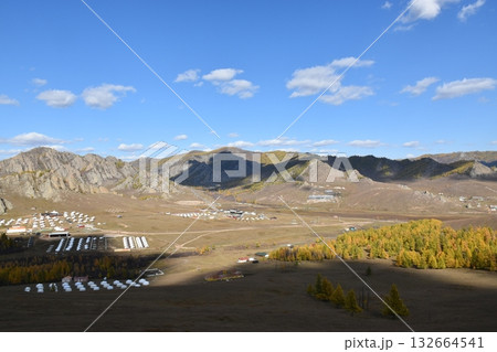広大な大地 132664541