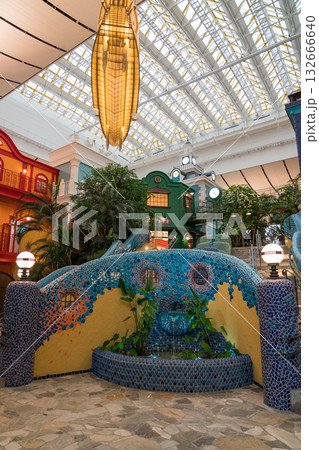 ジブリの大倉庫の風景 132666640