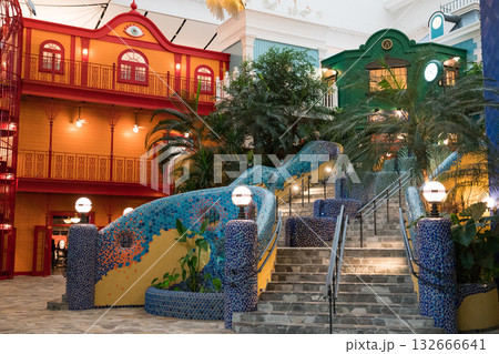 ジブリの大倉庫の風景 132666641