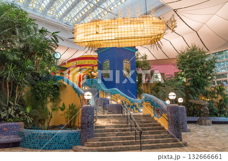 ジブリの大倉庫の風景 132666661