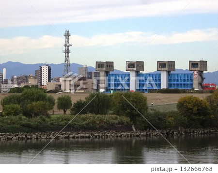 11月の雨上がり 11月の雨上がり 132666768