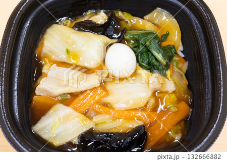 おいしいコンビニ弁当の中華丼弁当 132666882