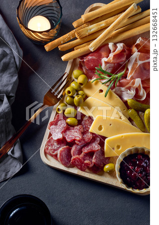 meat and cheese plate 132668451