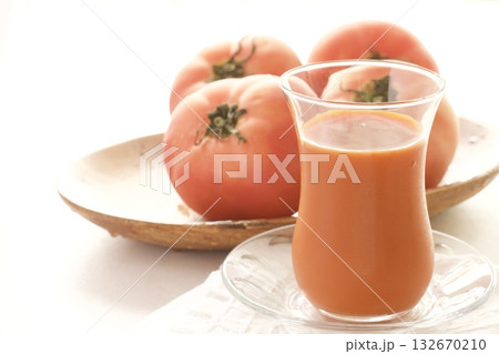 トマトジュース 132670210