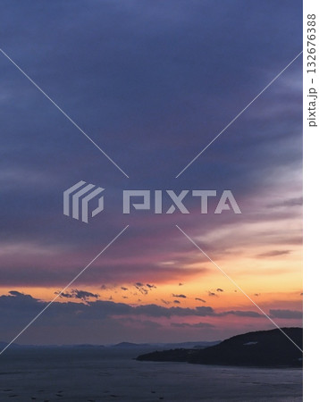 万葉の岬から見る播磨灘の夕景 132676388