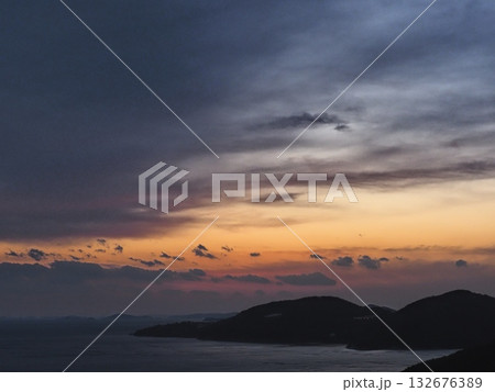 万葉の岬から見る播磨灘の夕景 132676389