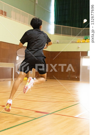 バドミントン部活風景 132677696