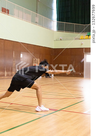 バドミントン部活風景 132677699