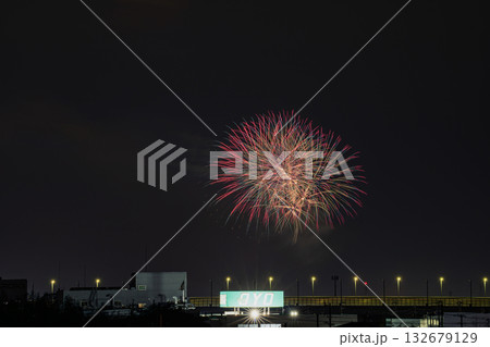 浜松市の平口八幡神社祭典　奉納煙火大会と新東名高速道路の風景(静岡県) 132679129