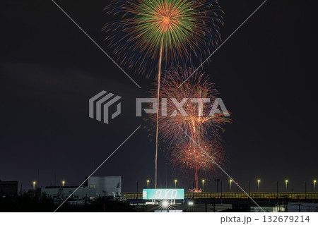 浜松市の平口八幡神社祭典　奉納煙火大会と新東名高速道路の風景(静岡県) 132679214
