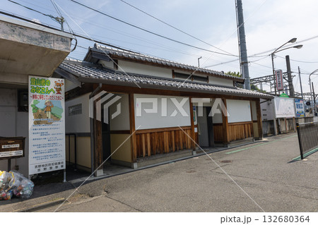 奈良県／近畿日本鉄道の下市口駅の公衆トイレ（2025年8月撮影） 132680364