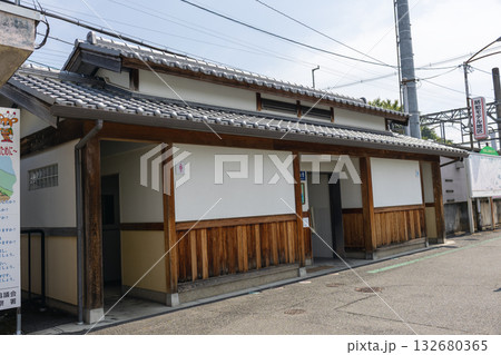 奈良県／近畿日本鉄道の下市口駅の公衆トイレ（2025年8月撮影） 132680365