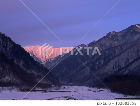Material Dictionary Vol.94 Landscape of the Four Seasons and Peace. High quality photo Material Dictionary Vol.94 Landscape of the Four Seasons and Peace. High quality photo 132682558