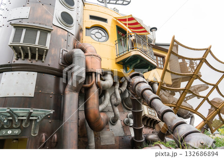 ジブリパーク・魔女の谷エリアの風景 132686894