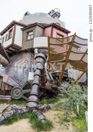 ジブリパーク・魔女の谷エリアの風景 132686907