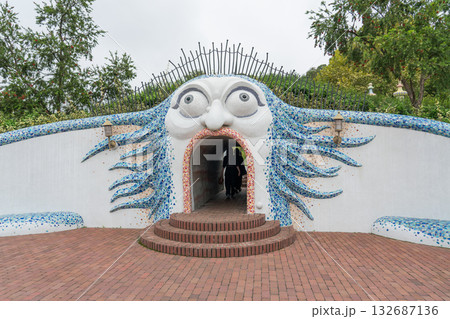 魔女の口 132687136