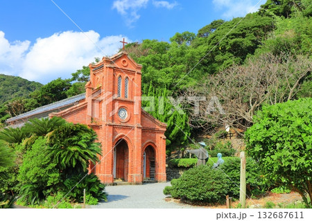 【長崎県】晴天の五島・堂崎天主堂 132687611