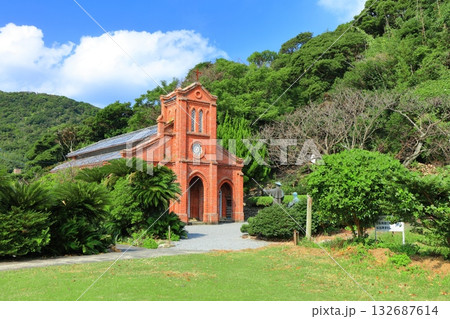 【長崎県】晴天の五島・堂崎天主堂 【長崎県】晴天の五島・堂崎天主堂 132687614