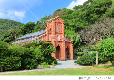 【長崎県】晴天の五島・堂崎天主堂 132687618