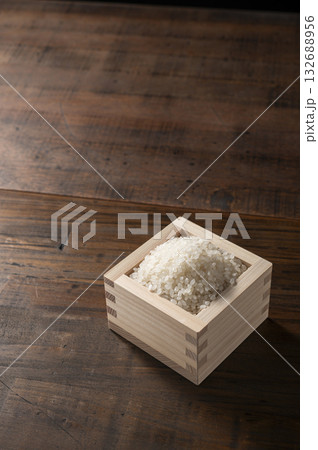 一合の生米 132688956