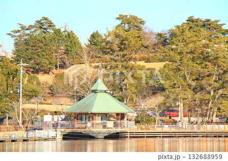 愛知県豊田市、鞍ヶ池公園の風景 132688959