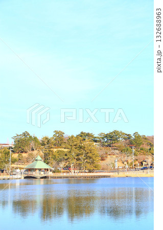 愛知県豊田市、鞍ヶ池公園の風景 132688963