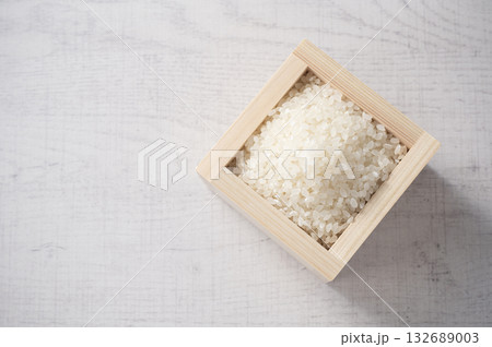 一合の生米 132689003