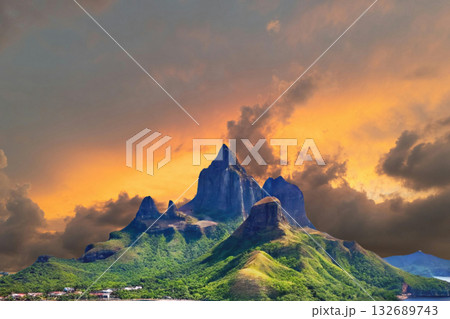 sunset in the tropical islands. beautiful panorama view of the beach in palawan, philippines 132689743