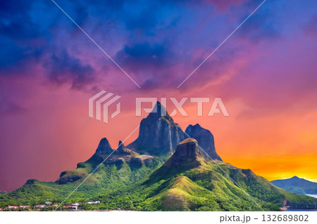 sunset in the tropical islands. beautiful panorama view of the beach in palawan, philippines 132689802