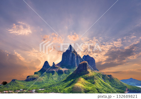 sunset in the tropical islands. beautiful panorama view of the beach in palawan, philippines 132689821