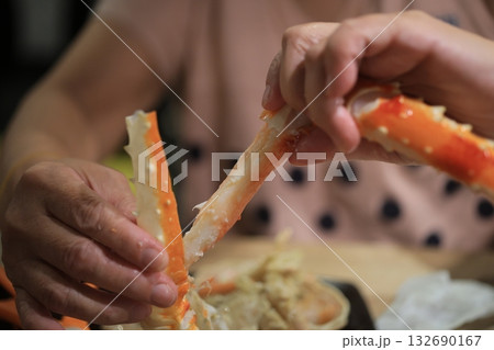 食べる 132690167