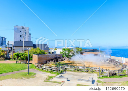 初秋の小浜温泉湯棚　長崎県雲仙市 132690970