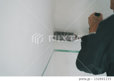 installation of an air conditioner 132691155