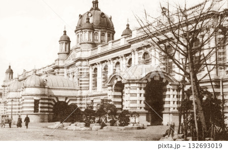古写真　1914-1918年　東京　銀座8丁目　逓信省（現在は銀座郵便局がある場所） 132693019