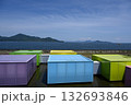 瀬戸内海とカラフルなコンテナ 132693846