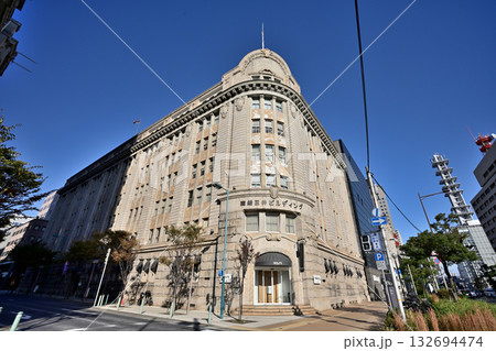 神戸　旧居留地　今も番地表示が残る風景 132694474