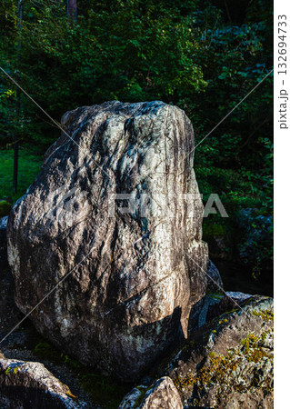 ヒスイ　原石 132694733