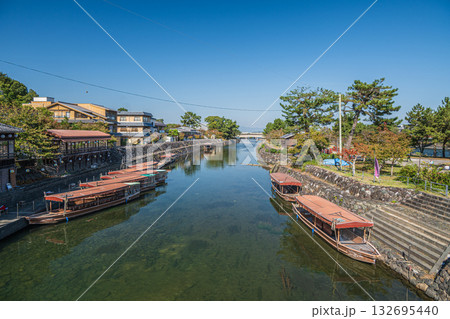 宇治川の観光遊覧船　京都府宇治市　 132695440