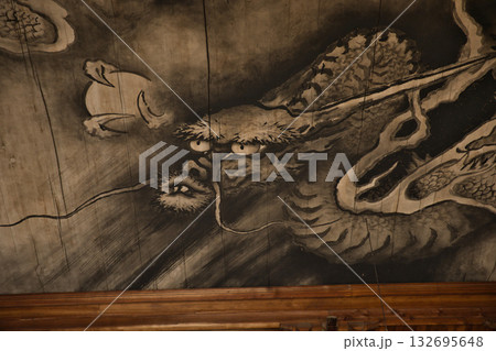 東福寺　本堂　天井画の龍図6 132695648