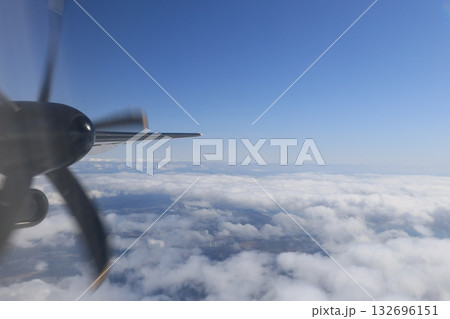プロペラ機 プロペラ機 132696151