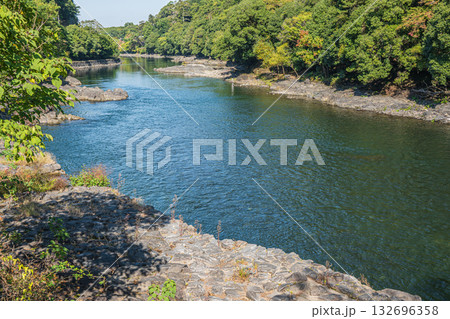 宇治川風景　京都府宇治市 132696358