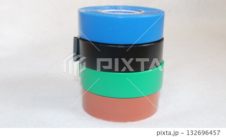 カラフルなビニール粘着テープ カラフルなビニール粘着テープ 132696457