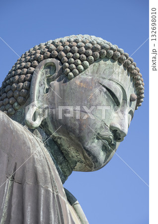 爽やかな青空と鎌倉の大仏 132698010