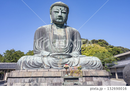 爽やかな青空と鎌倉の大仏 132698016