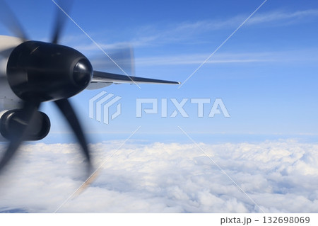 飛行機から見た空 132698069