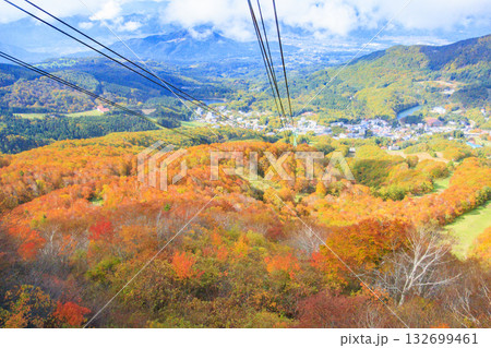 紅葉見頃な山形蔵王高原 紅葉見頃な山形蔵王高原 132699461